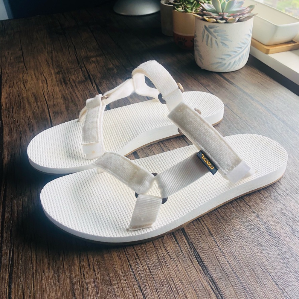 Womens White Teva Slip-on Sandals